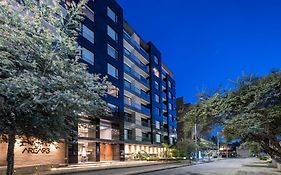 93 Luxury Suites&Residences